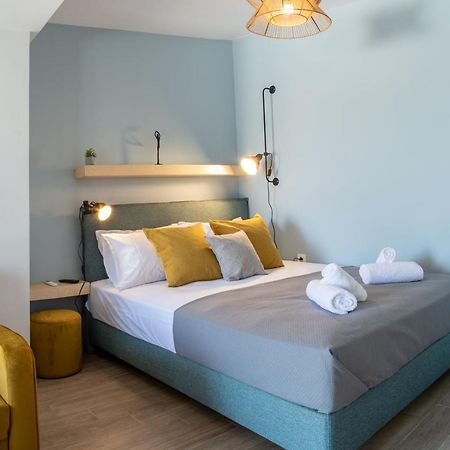 Anelia'S And Lydia'S Design Apartments Swimming Pool Никиана Екстериор снимка